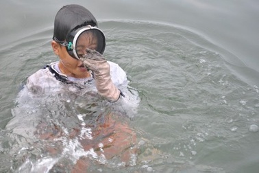 Chàng ngư phủ nhí trên đảo Lý Sơn