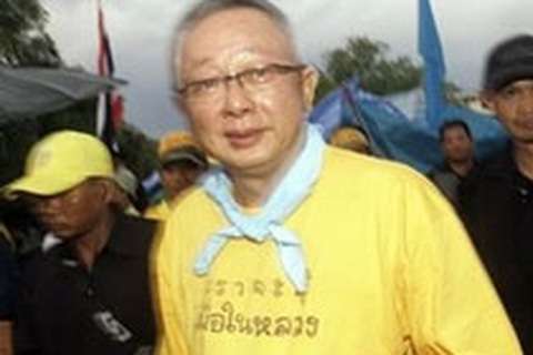 Lãnh đạo biểu tình Thái Lan tuyên bố sẽ ra "đầu thú"