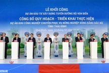Thủ tướng dự Lễ khởi công dự án tuyến đường bộ ven biển
