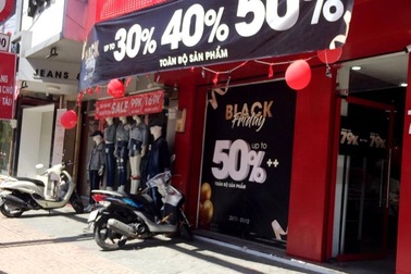 TPHCM: Người dân không mặn mà với Black Friday, dân buôn cũng "héo sầu"