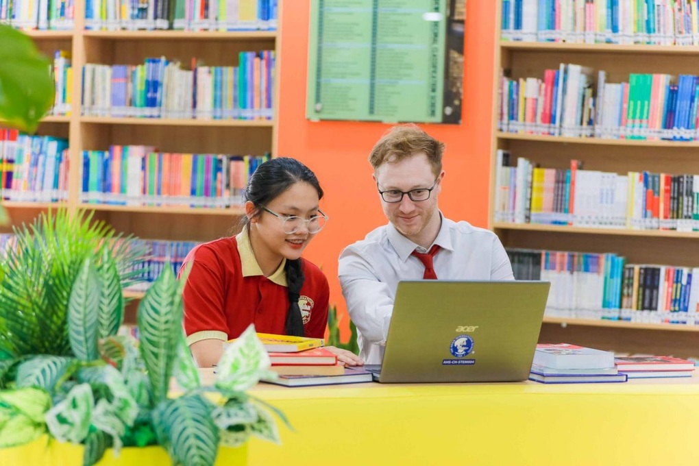 Hà Tiểu Linh và hành trình chinh phục 10 trường đại học Hoa Kỳ - 2 Hà Tiểu Linh và hành trình chinh phục 10 trường đại học Hoa Kỳ - 2