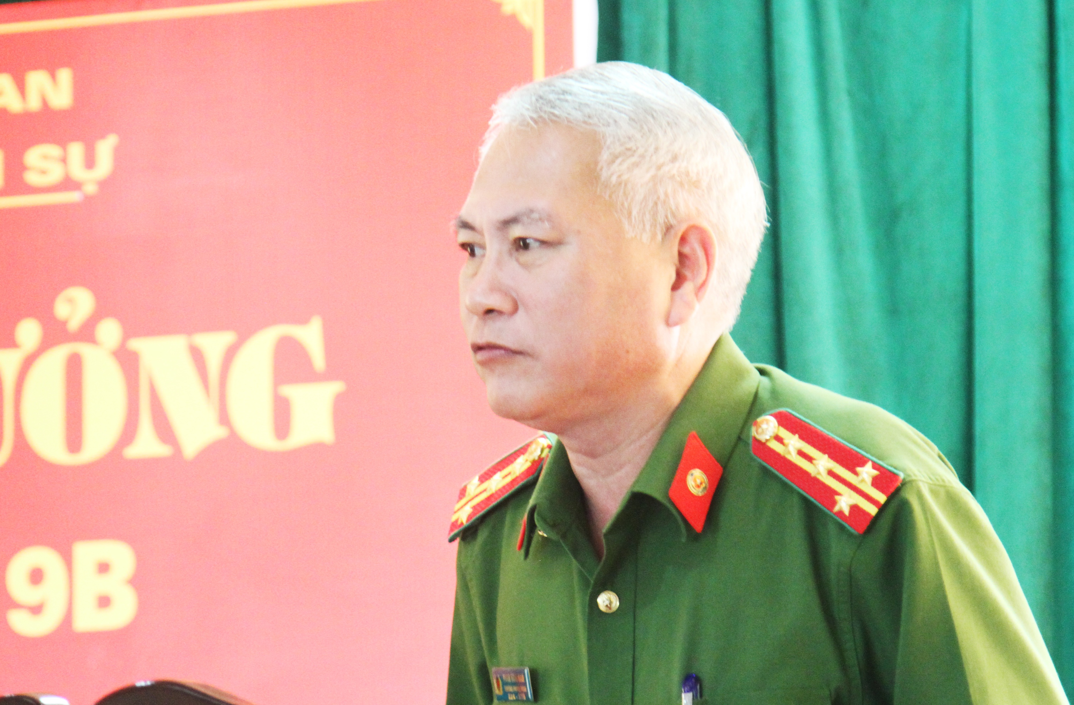 Chuyện chưa kể về cuộc chiến cân não với sát thủ trong biệt thự màu trắng - 4 Chuyện chưa kể về cuộc chiến cân não với sát thủ trong biệt thự màu trắng - 4