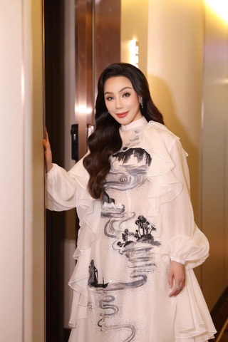 Hồ Quỳnh Hương tuổi 45: Ăn chay trường, lấy chồng doanh nhân - 9