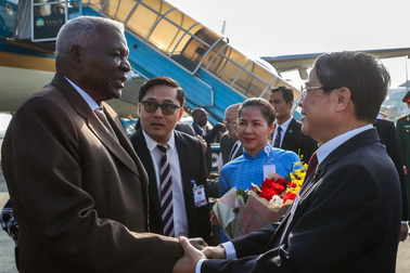 Chủ tịch Quốc hội Cuba thăm Việt Nam