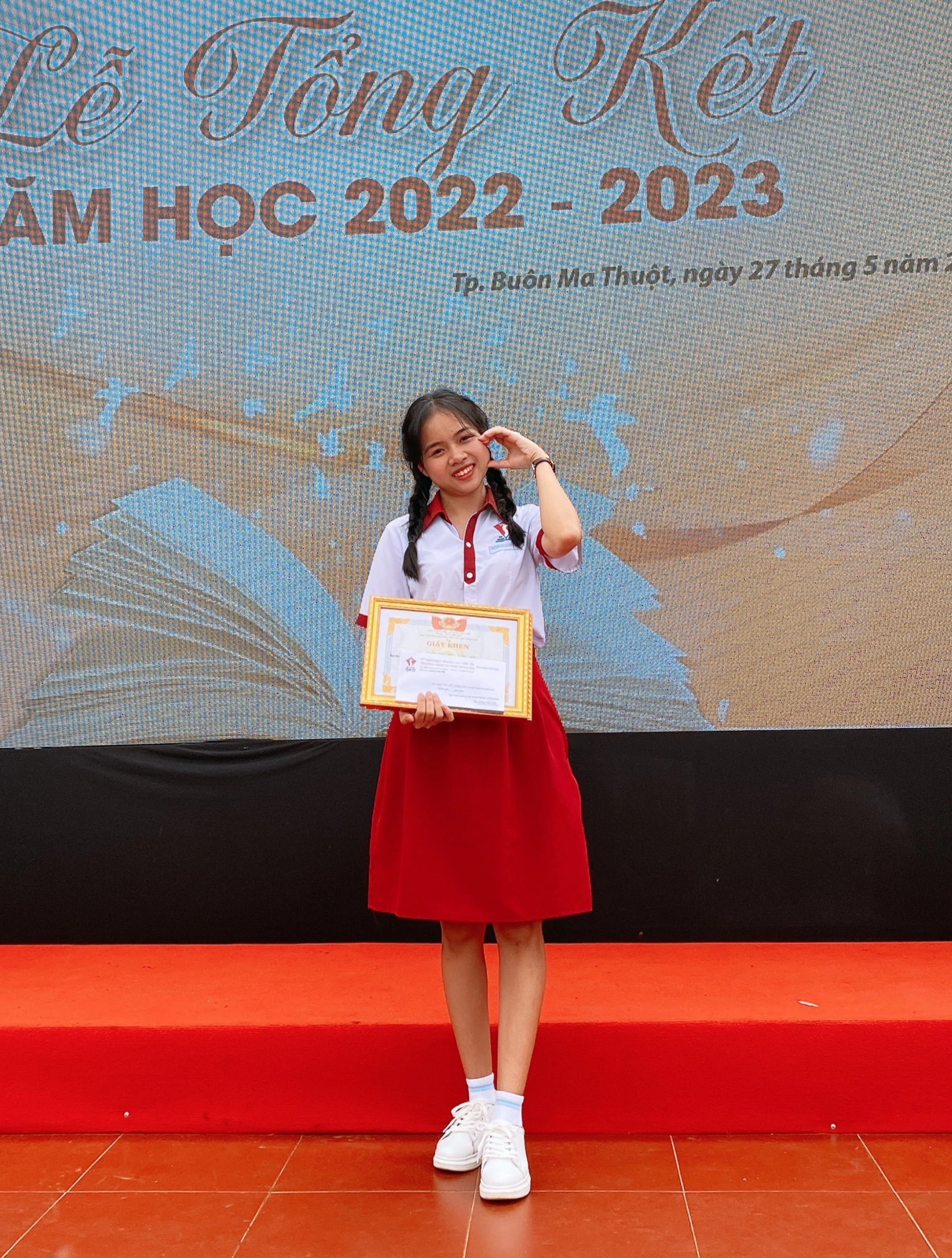 Cô gái Nùng không vội lấy chồng, muốn được bình đẳng giới, học đại học - 2 Cô gái Nùng không vội lấy chồng, muốn được bình đẳng giới, học đại học - 2