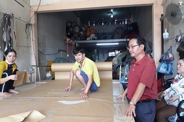 Thương binh mở xưởng may, dạy nghề miễn phí cho lao động nghèo