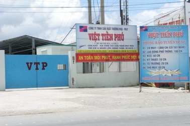 Sếp công ty giải thích lý do trừ lương công nhân... đi toilet quá 4 lần