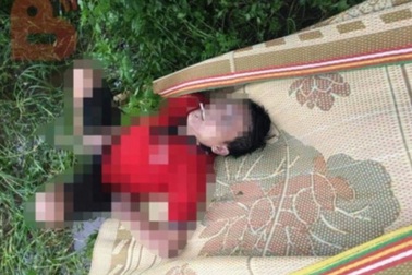 Người đàn ông tử vong cạnh xe máy, miệng ngậm kim tiêm