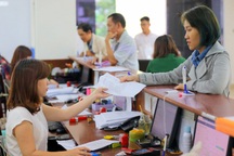 Có được giao quyền phụ trách phòng cho người không giữ chức vụ?