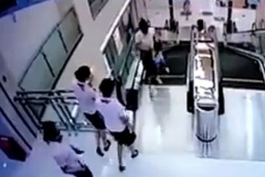 Những nguyên nhân dẫn đến tai nạn thang cuốn