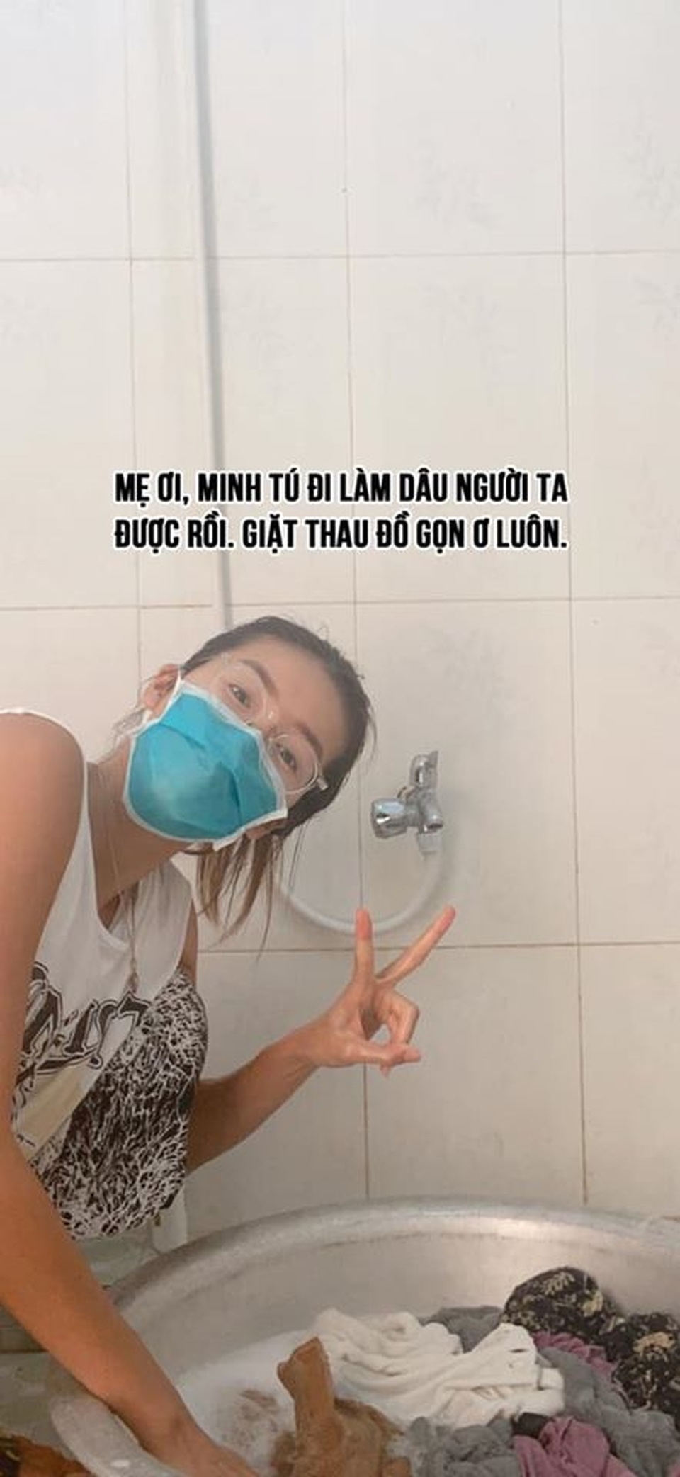 Cùng chuyến bay với 2 ca mắc Covid-19, Minh Tú nói sao? - 2 Cùng chuyến bay với 2 ca mắc Covid-19, Minh Tú nói sao? - 2
