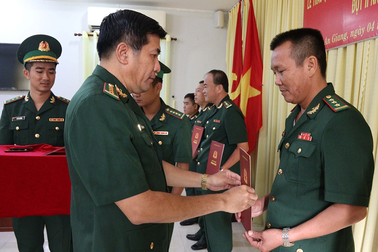 Tuổi nghỉ hưu của Thượng tá quân đội