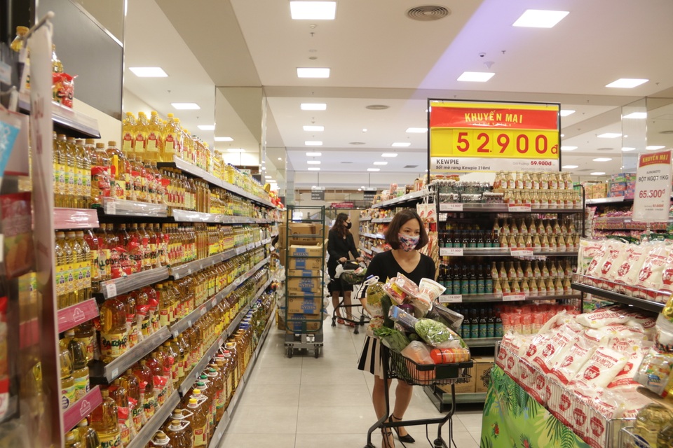 Hà Nội ngày đầu cách ly toàn xã hội: Hàng hóa tràn ngập, sức mua lại giảm - 11 Hà Nội ngày đầu cách ly toàn xã hội: Hàng hóa tràn ngập, sức mua lại giảm - 11