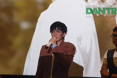 Gil Lê bật khóc khi tiết lộ nhiều năm “đơn độc” hoạt động