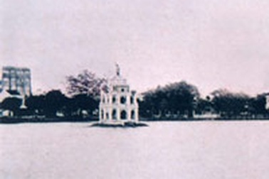 Hà Nội từng có tượng Thần Tự Do trên nóc Tháp Rùa