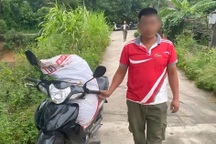 Bị phạt 5,5 triệu đồng vì vứt xác lợn bệnh không đúng quy định