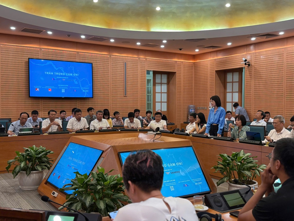 Liên danh Văn Phú - Đèo Cả báo cáo định hướng phát triển “Trục cảnh quan sông Hồng” - 2 Liên danh Văn Phú - Đèo Cả báo cáo định hướng phát triển “Trục cảnh quan sông Hồng” - 2