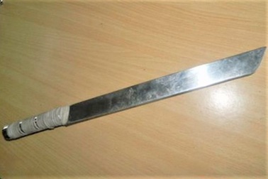 Nghi án nam thanh niên tạt xăng đốt, đòi chém bạn đồng giới