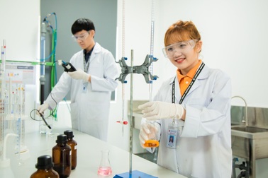 Những gì thầy cô đang rao giảng đã là... quá khứ, lạc hậu