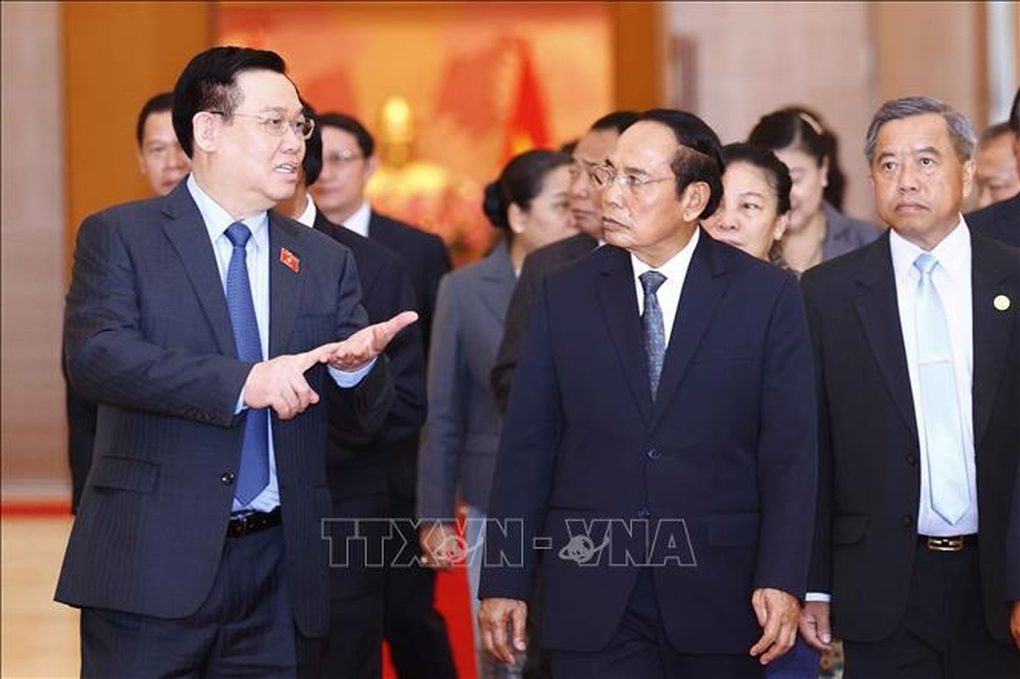 Chủ tịch Quốc hội: Không ngừng vun đắp quan hệ đặc biệt Việt Nam - Lào - 3 Chủ tịch Quốc hội: Không ngừng vun đắp quan hệ đặc biệt Việt Nam - Lào - 3