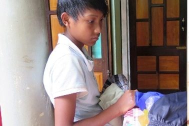 Hai thiếu niên trốn thoát khỏi bãi vàng khổ sai