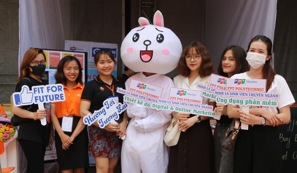 Ngày hội việc làm FPT Polytechnic Tây Nguyên: Cơ hội việc làm ngay từ trên ghế nhà trường - 4 Ngày hội việc làm FPT Polytechnic Tây Nguyên: Cơ hội việc làm ngay từ trên ghế nhà trường - 4