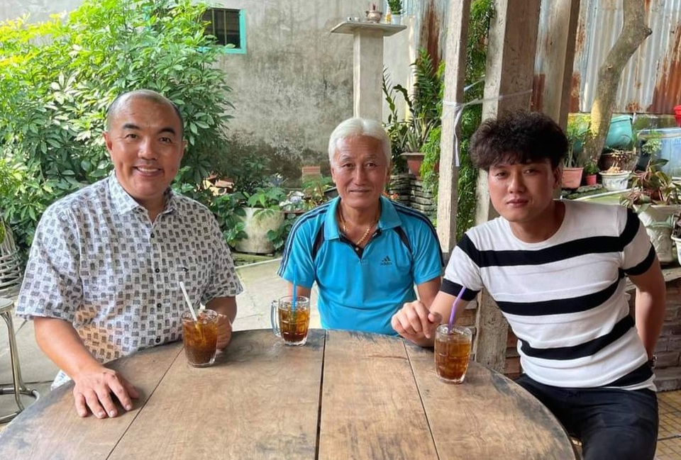Hoài Linh hỗ trợ cả trăm triệu đồng giúp đàn em Quách Ngọc Tuyên mua nhà - 1 Hoài Linh hỗ trợ cả trăm triệu đồng giúp đàn em Quách Ngọc Tuyên mua nhà - 1