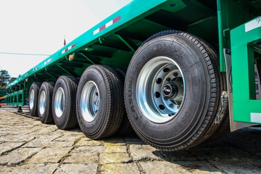 Phương tiện vận tải gắn với xe đầu kéo bị cấm vào 2 tuyến đường ở TPHCM