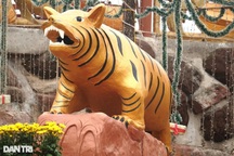 Tượng hổ giống "lợn quay" gây tranh cãi, chuyên gia văn hóa nói gì?