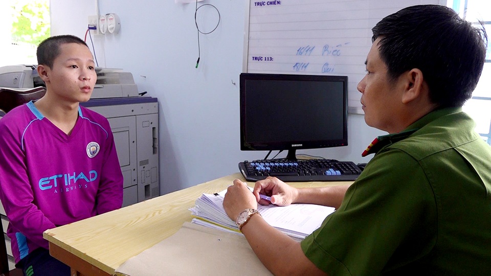 Bị tố giao cấu với bạn gái dưới 16 tuổi, thanh niên có nguy cơ ngồi tù - 1 Bị tố giao cấu với bạn gái dưới 16 tuổi, thanh niên có nguy cơ ngồi tù - 1