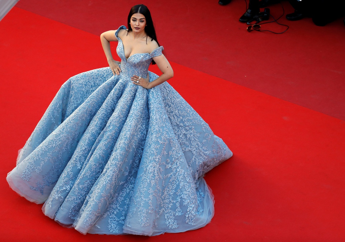Trước Lý Nhã Kỳ, loạt nữ thần châu Á từng oanh tạc thảm đỏ Cannes - 22 Trước Lý Nhã Kỳ, loạt nữ thần châu Á từng oanh tạc thảm đỏ Cannes - 22