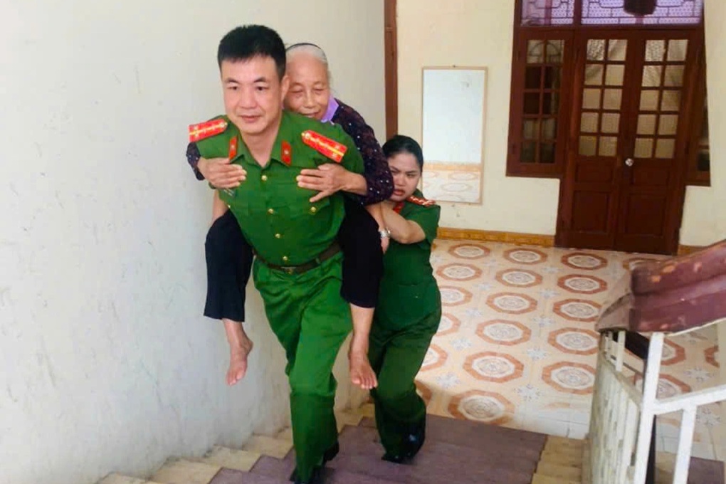 Thu nhận mẫu gen đợt 3 với các thân nhân liệt sĩ - 2 Thu nhận mẫu gen đợt 3 với các thân nhân liệt sĩ - 2