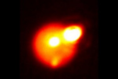 Phát hiện núi lửa khổng lồ phun trào trên mặt trăng của sao Mộc