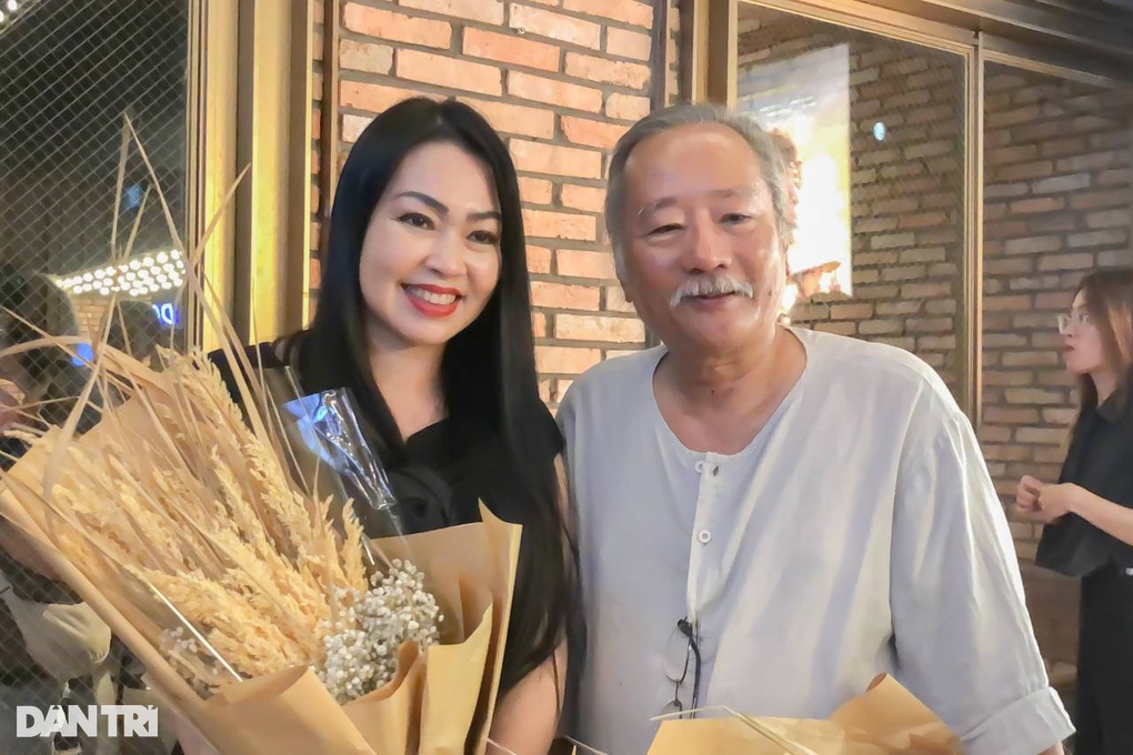 Út Trong Đất phương Nam hiếm hoi xuất hiện, nhan sắc thế nào sau 26 năm? - 2 Út Trong Đất phương Nam hiếm hoi xuất hiện, nhan sắc thế nào sau 26 năm? - 2