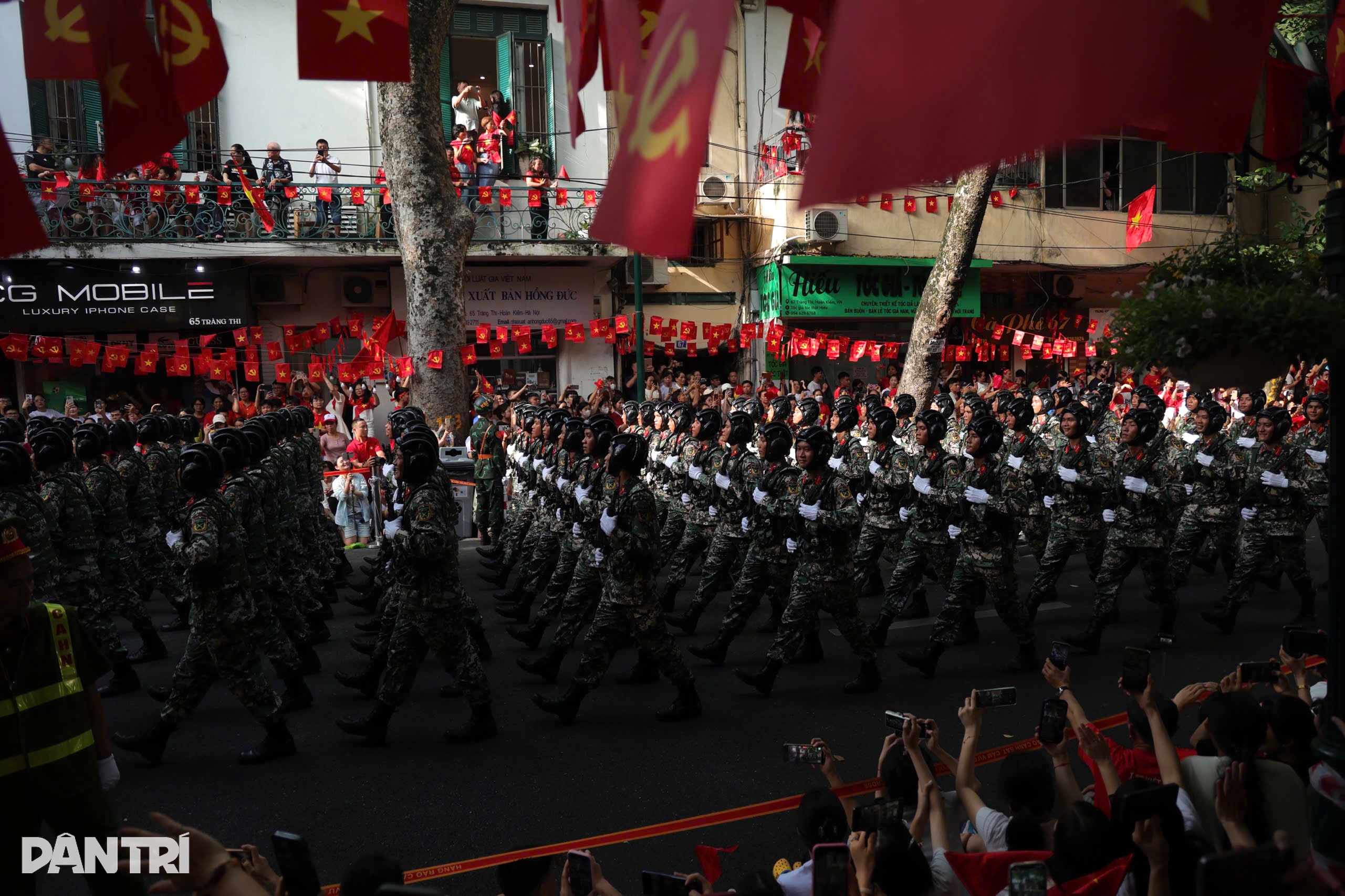 Những cái vẫy tay chào thân thương cùng lời hẹn ở ngày hội non sông lần sau - 3