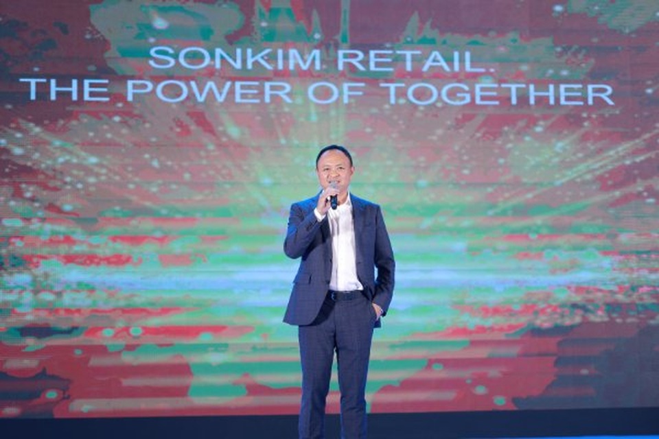 Tạp chí Global Brands vinh danh tập đoàn bán lẻ Sơn Kim Retail - 2 Tạp chí Global Brands vinh danh tập đoàn bán lẻ Sơn Kim Retail - 2