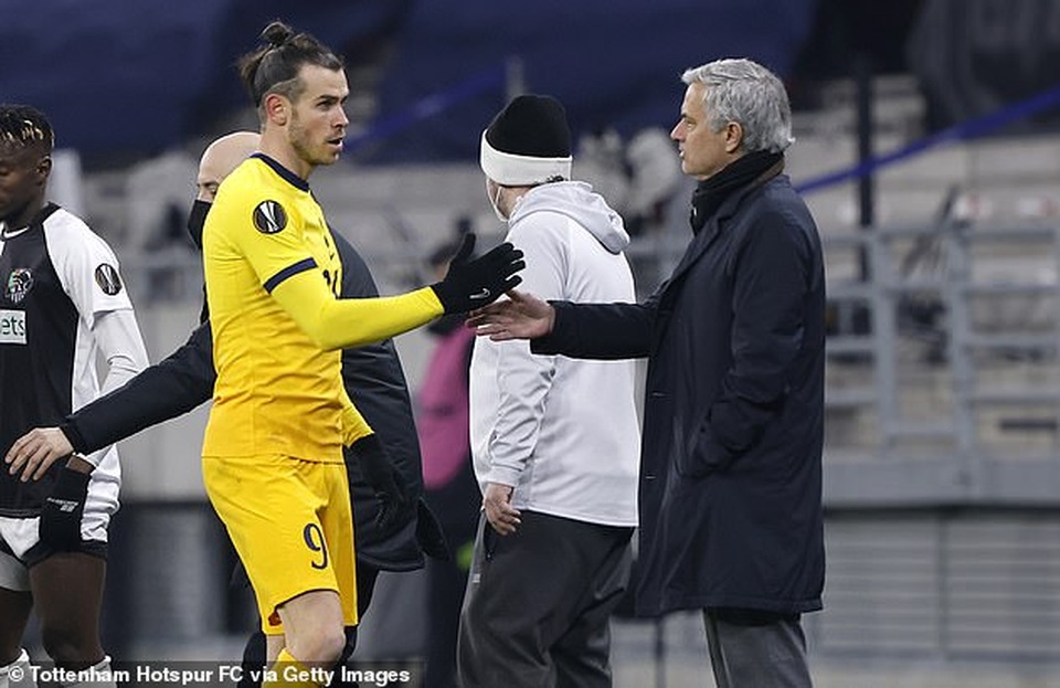 Vì sao Gareth Bale bị thay ra sân sớm dù thi đấu cực hay? - 1 Vì sao Gareth Bale bị thay ra sân sớm dù thi đấu cực hay? - 1