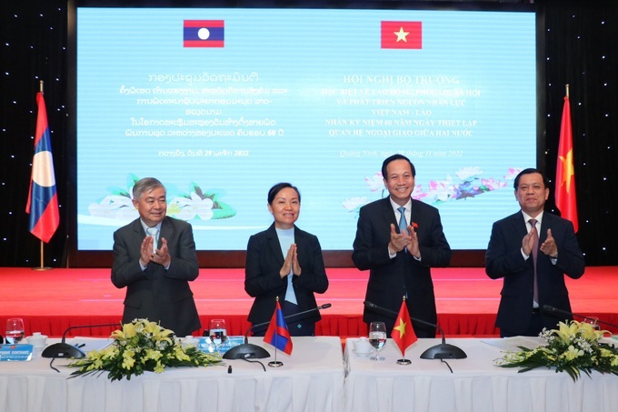 O Ministro Dao Ngoc Dung participa da conferência de Ministros do Trabalho e Bem-Estar Social no Laos - 4 Bộ trưởng Đào Ngọc Dung dự hội nghị Bộ trưởng Lao động và Phúc lợi tại Lào - 4