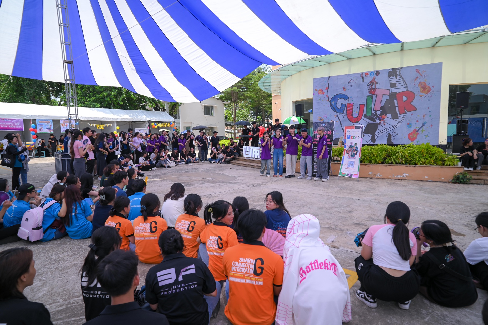 Nhiều ứng viên tìm được việc ở ngày hội thực tập, việc làm Đại học Ngân hàng TPHCM - 7 Nhiều ứng viên tìm được việc ở ngày hội thực tập, việc làm Đại học Ngân hàng TPHCM - 7
