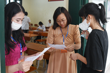 618 thí sinh bỏ thi, 6 em bị đình chỉ trong kỳ thi lớp 10 Hà Nội