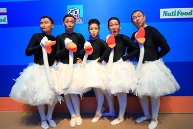 Choáng trước sư sáng tạo của vũ đoàn "Ơn giời, cậu đây rồi!"