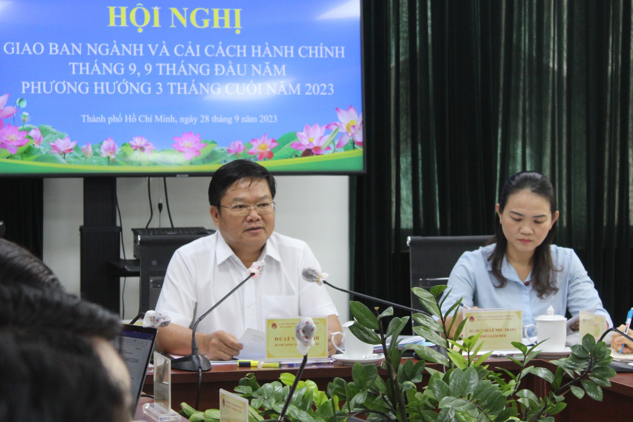 أكثر من 110 ألف عامل في مدينة هوشي منه يحصلون على إعانات البطالة - 2 Hơn 110.000 lao động ở TPHCM hưởng trợ cấp thất nghiệp - 2