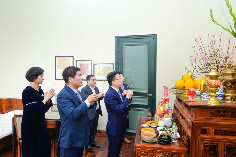 dang huong nghe.jpg dang huong nghe.jpg
