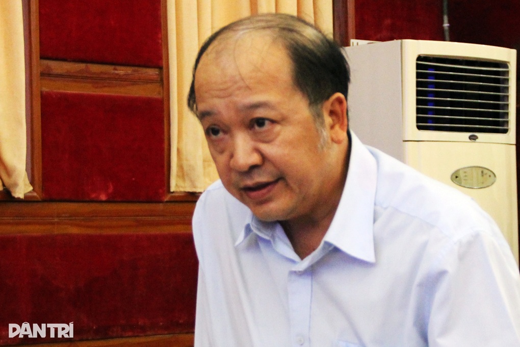 Vụ nữ sinh lớp 5 ở Nha Trang tử vong: Gửi mẫu vào TPHCM xét nghiệm - 1 Vụ nữ sinh lớp 5 ở Nha Trang tử vong: Gửi mẫu vào TPHCM xét nghiệm - 1