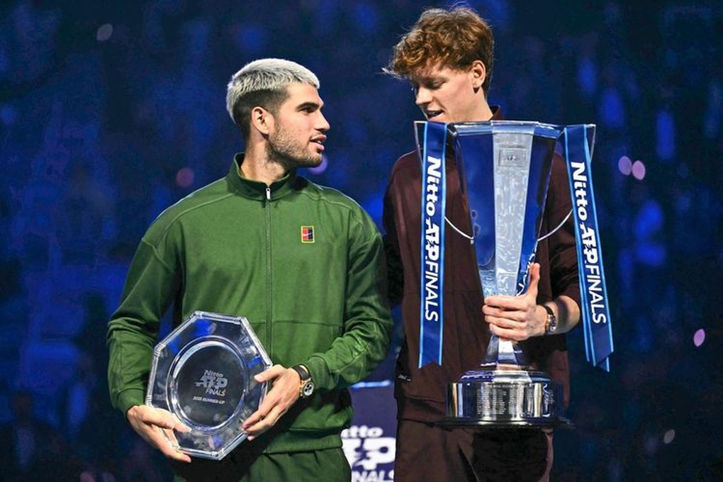 Alcaraz và Sinner dự giải đấu có tiền thưởng khổng lồ trước Australian Open - 1