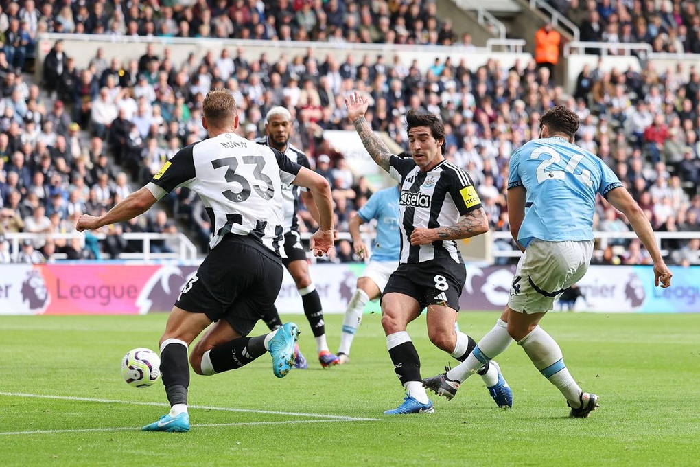 Haaland tịt ngòi, Man City chia điểm trên sân Newcastle - 2 Haaland tịt ngòi, Man City chia điểm trên sân Newcastle - 2
