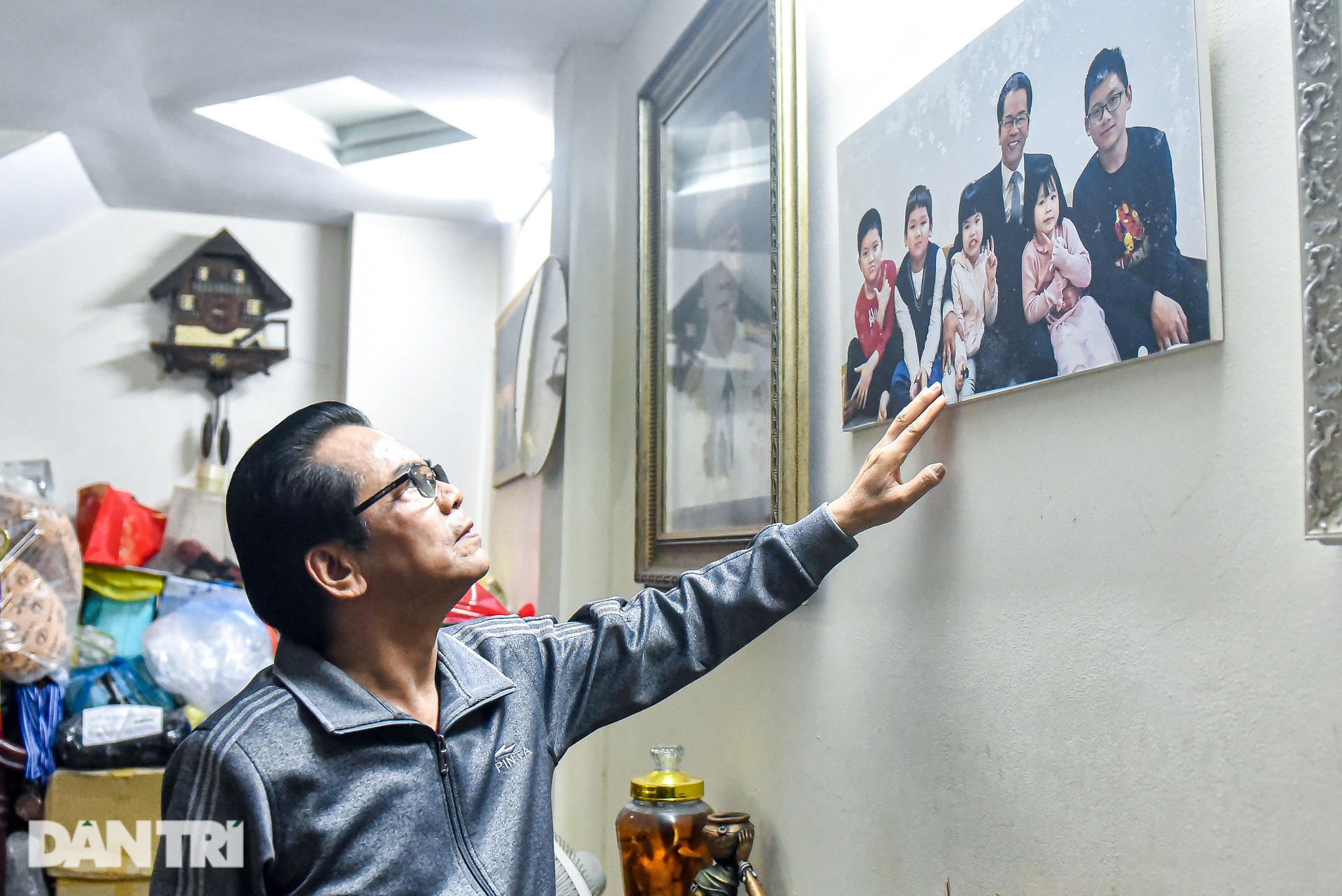 NSND Trần Nhượng: 72 tuổi vẫn miệt mài đi diễn, mỗi ngày uống cả vốc thuốc - 6 NSND Trần Nhượng: 72 tuổi vẫn miệt mài đi diễn, mỗi ngày uống cả vốc thuốc - 6