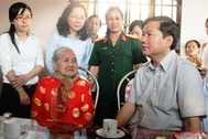 Đường dây nóng của Bí thư Đinh La Thăng quá tải sau 24 giờ công bố