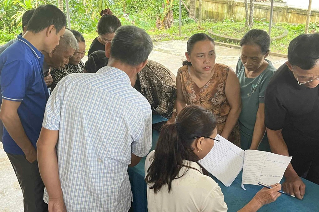 Cán bộ thâu đêm vượt núi, mang quà Tết Độc lập đến với bản xa - 3