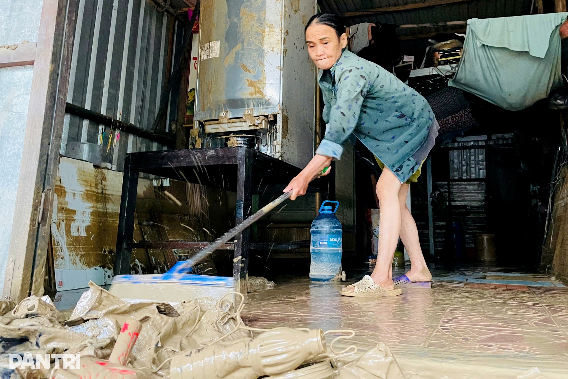 Lũ phá cửa cuốn trôi tài sản, nhiều gia đình trắng tay sau đại hồng thủy - 3
